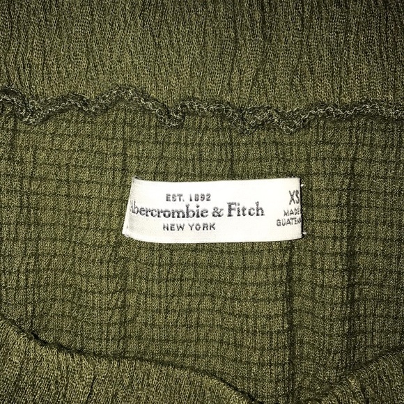 Abercrombie off the shoulder shirt - Picture 3 of 3